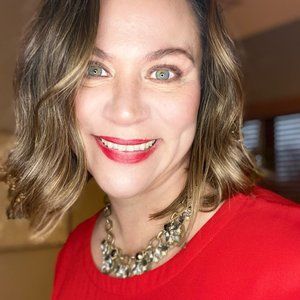 Meet your Posher, Justine